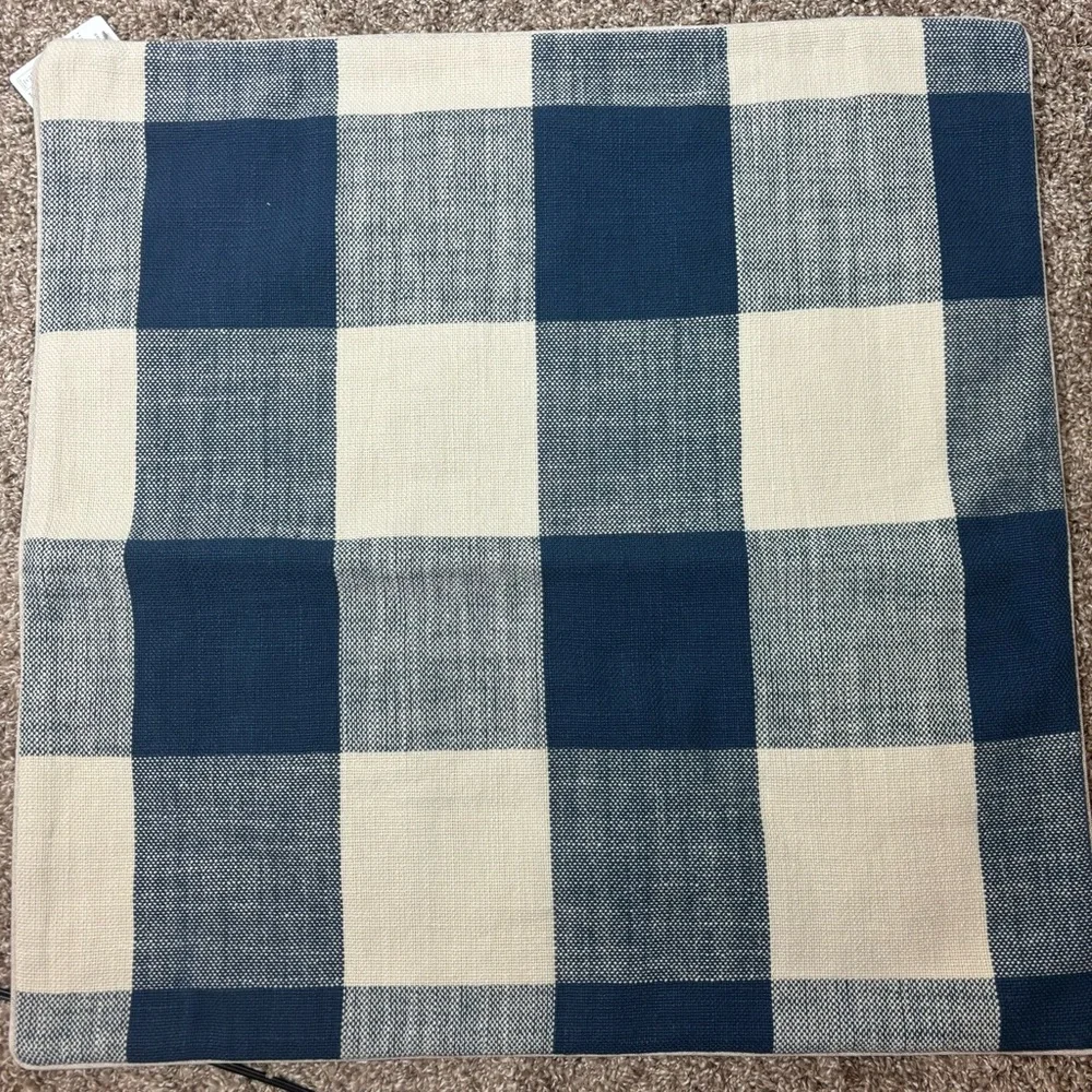 Pottery Barn Sawyer Check in Cream& blue pillow cover-NWT - Picture 3 of 10